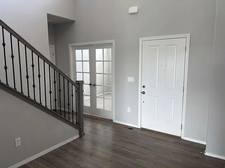 9377 Mayflower Gulch Way — Photo 4