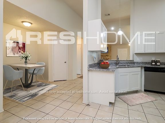 4th image of 1411 Willow Wisp Dr