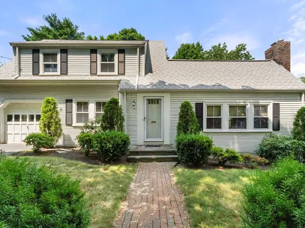 11 Richfield Rd, Newton, MA 02465