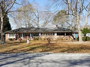 1270 Pinewood Rd, Sumter, SC 29154