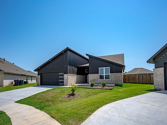 3rd image of 5916 NW 159th Cir