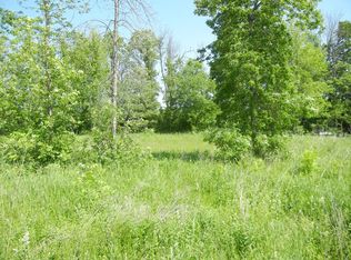 25 Priscilla Ln, Rouses Pt, NY 12979