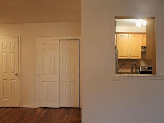 5th image of 4200 Herkimer Pl APT 4A