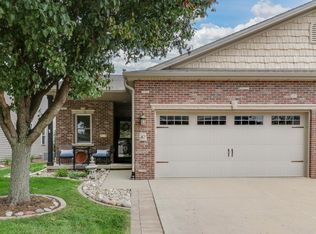 47 Yukon Cir, Bloomington, IL 61705
