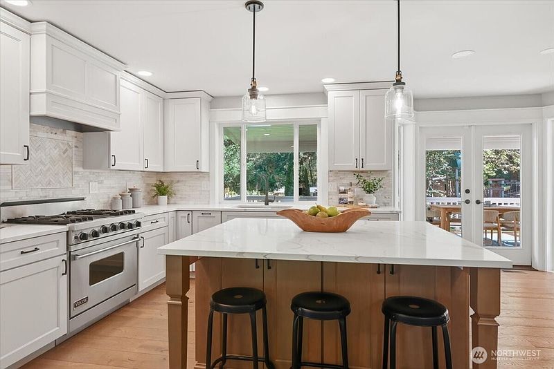 2nd image of 21304 SE 213th Street
