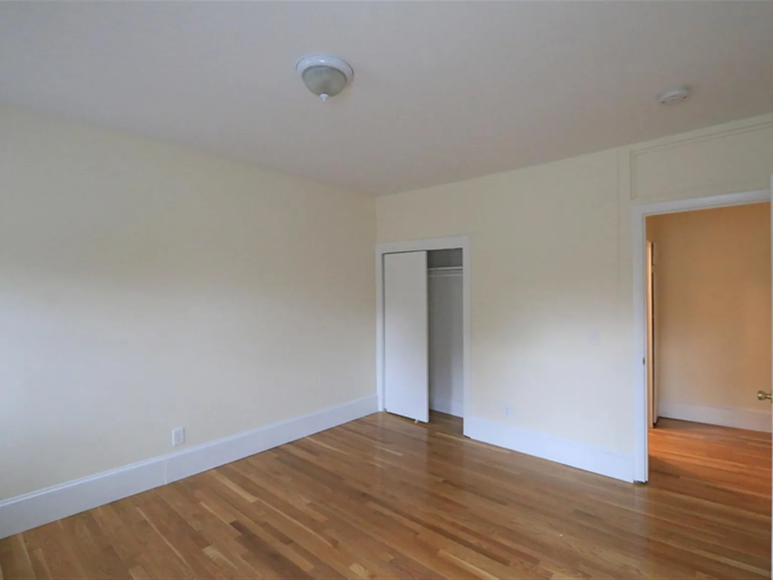 2 Central St — Photo 4