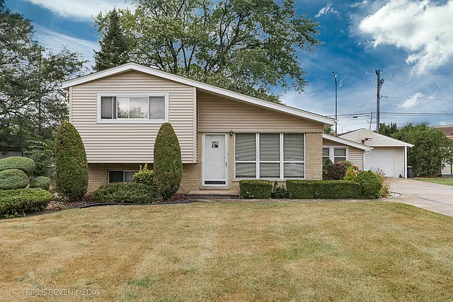 7610 Gail Ave photo 1