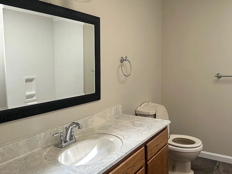 945 La Loma Dr — Photo 11