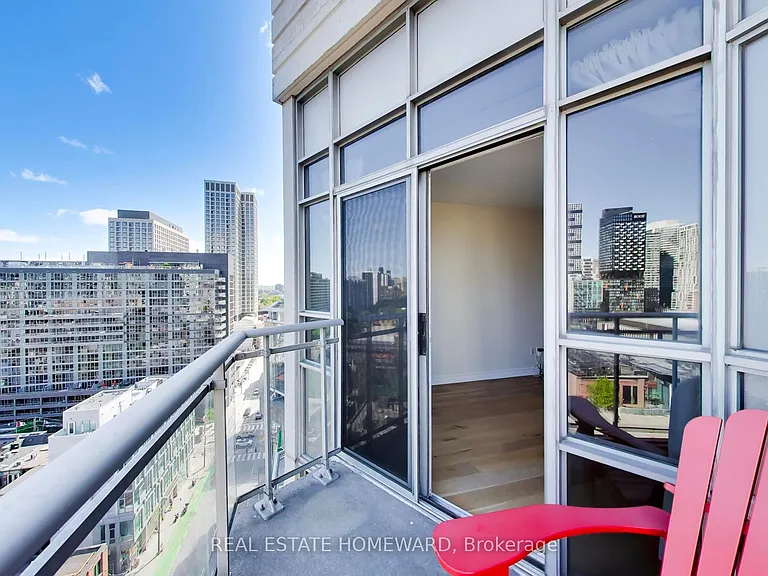 255 Richmond St E #Penthouse 10 — Photo 16