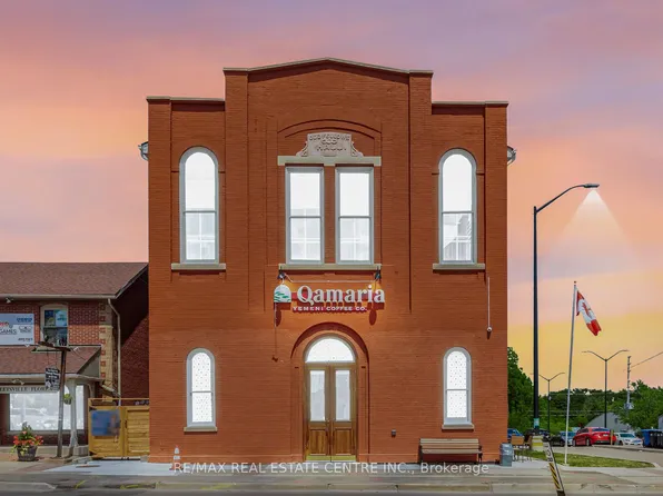 271 Queen St S #204, Mississauga, ON L5M 1L9