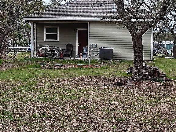 5th image of 1915 San Antonio St