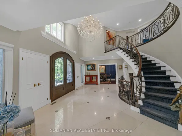 6 Fairfield Pl, Markham, ON L3T 7M7