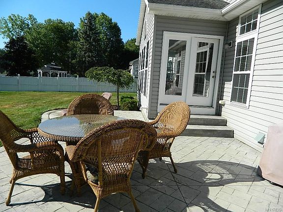 3rd image of 23 Wyndrock Ln