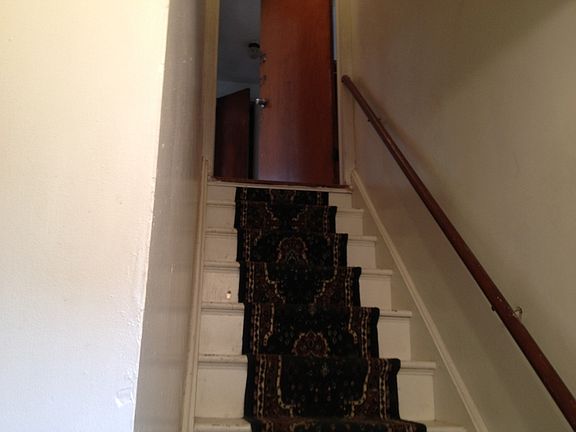 3rd image of 135 Brookwood St