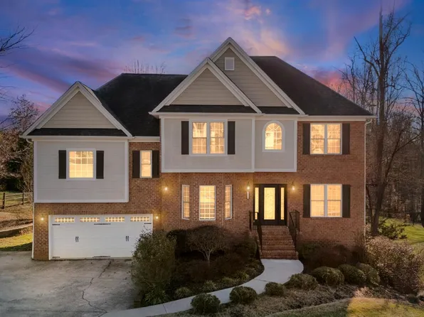 1040 Hooper Woods Dr, Forest, VA 24551