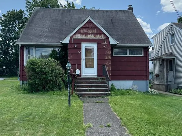 84 Miller Ave, Elmwood Park, NJ 07407