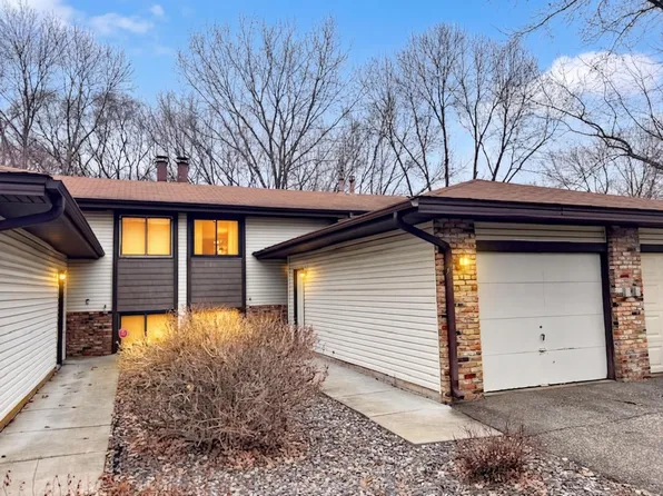 4004 Brookdale Cir N, Brooklyn Park, MN 55443