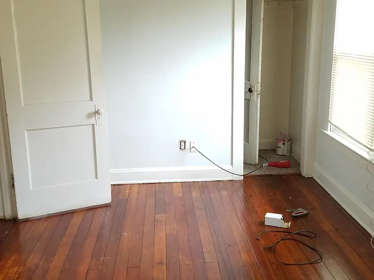 1720 Davis Ave — Photo 12