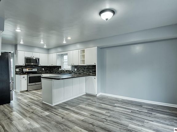 5th image of 13829 Marinda Cir
