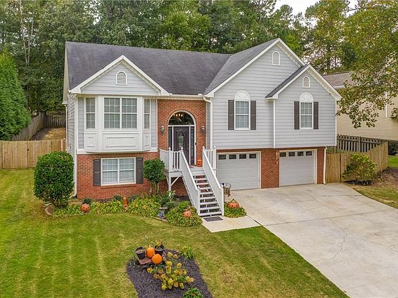 2nd image of 2043 Spicers Ln