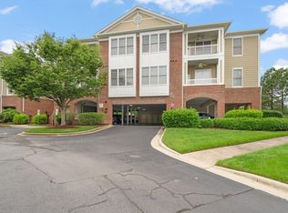 324 Waterford Lake Dr, Cary, NC 27519