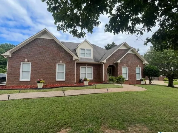 2339 Carraway St, Birmingham, AL 35235