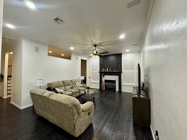2900 Cimarron Dr — Photo 7
