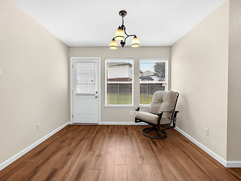 3612 Truman St — Photo 13
