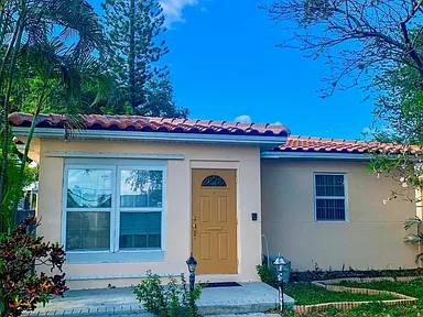 2439 Harding St, Hollywood, FL 33020 | Zillow