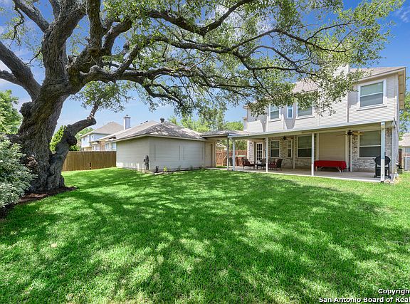 4th image of 1807 Caraselle Loop Ct