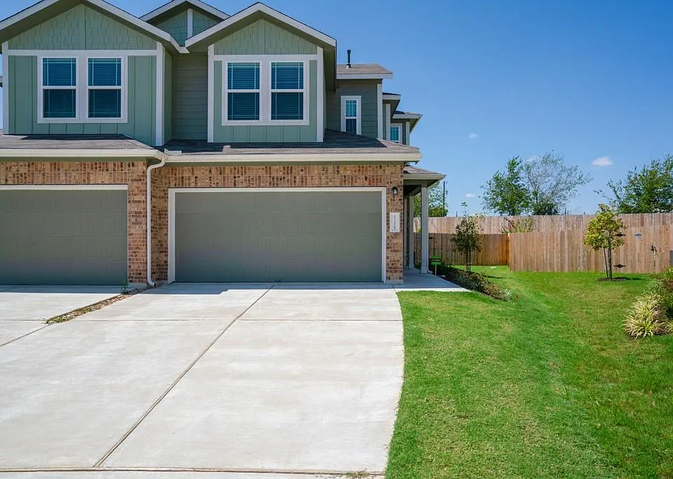 15200 Spruce Frost Cv #A