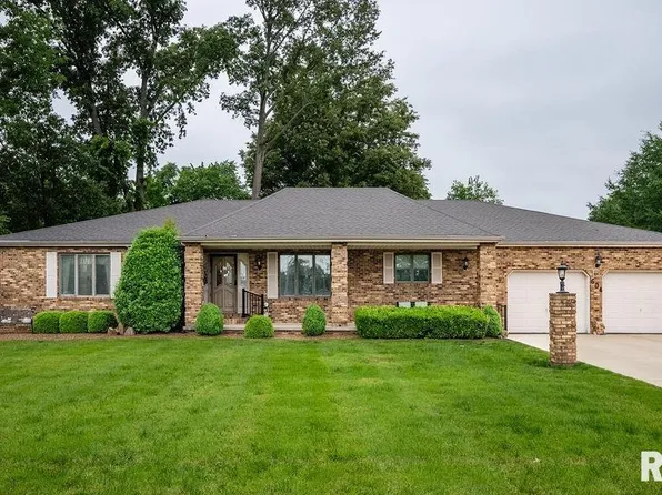 604 E Clark St, Marion, IL 62959