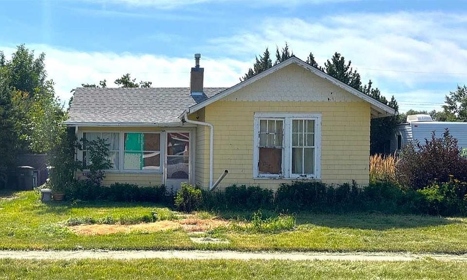 1st image of 331 50th Ave N