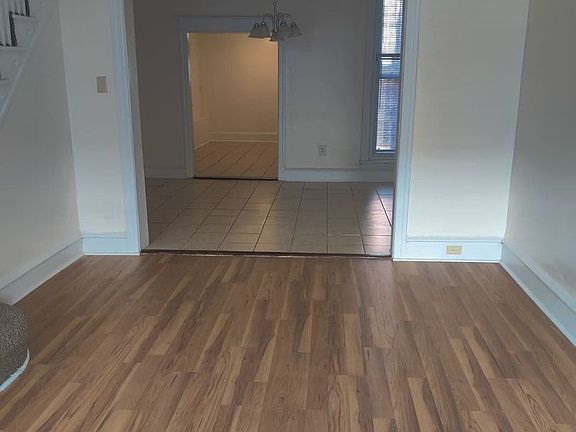3rd image of 232 N 59th St