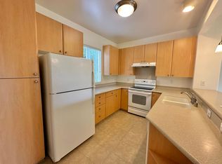 9 Kaloaloa Way APT 8A, Wailuku, HI 96793