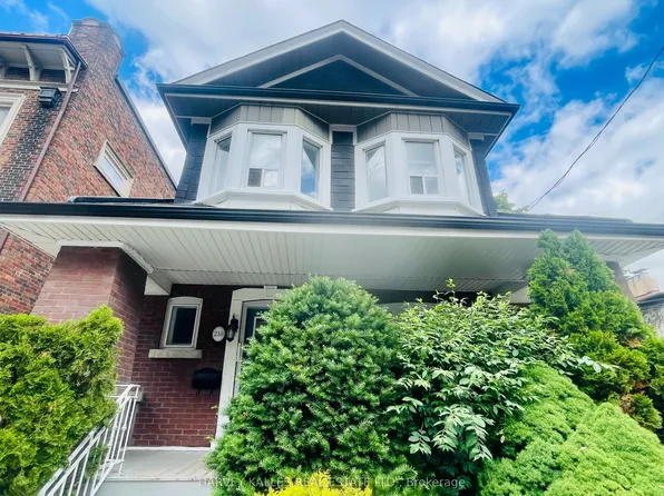 218 Heath St W #Basement, Toronto, ON M5P 1N7