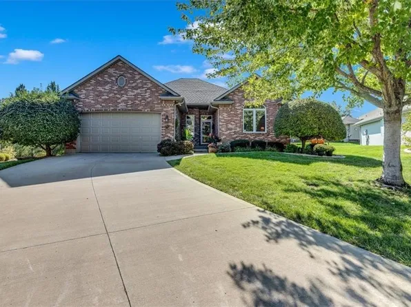 22513 E 32nd Terrace Ct S, Blue Springs, MO 64015