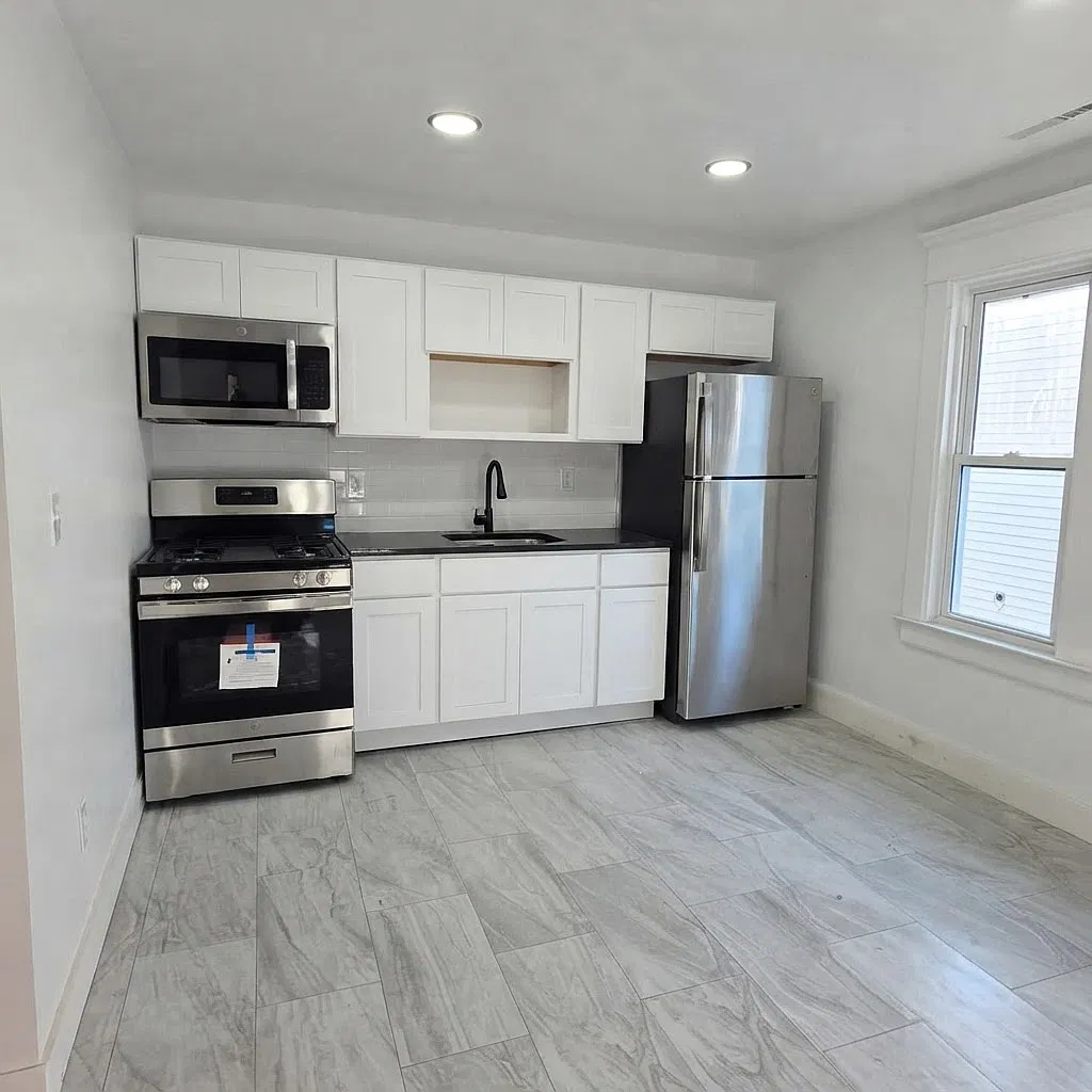 3 bed, 1124 sqft, $1,850 — Photo 3