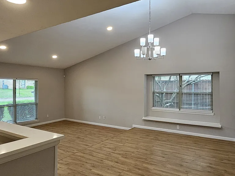 1344 Heidi Dr — Photo 12