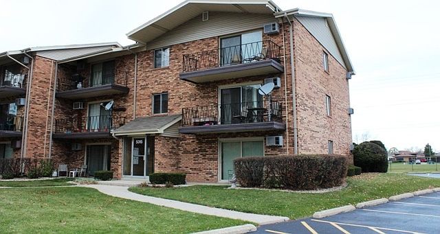 1st image of 5315 Waterbury Dr APT 605