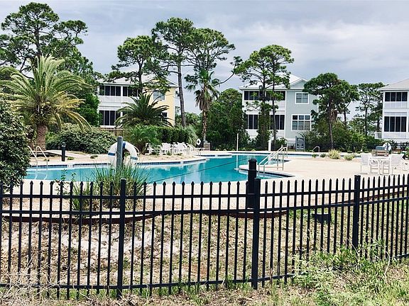 3rd image of 1482 Resort Village Ln