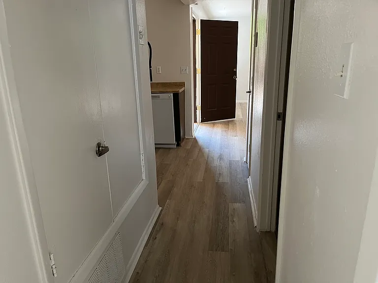 South Albuquerque 2BD with Outdoor Living — Photo 6