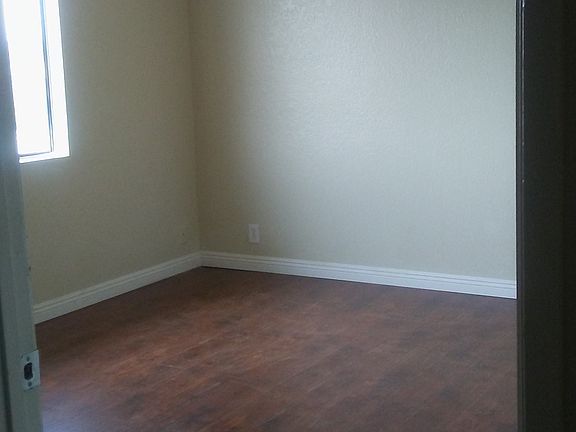 4th image of 13806 Lemoli Ave APT 33