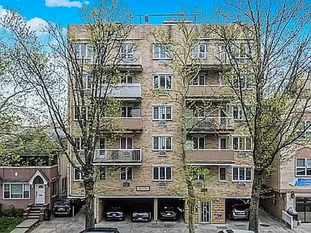 1733 Ocean Ave Unit 1  