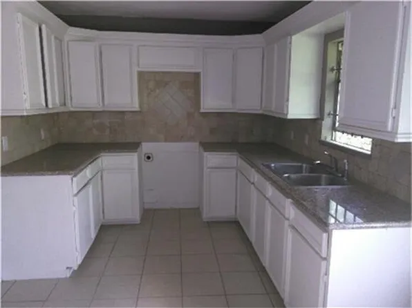 6825 England St, Houston, TX 77021