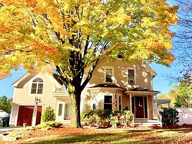 547 Mammoth Rd Londonderry Nh 03053 Mls 4836786 Zillow