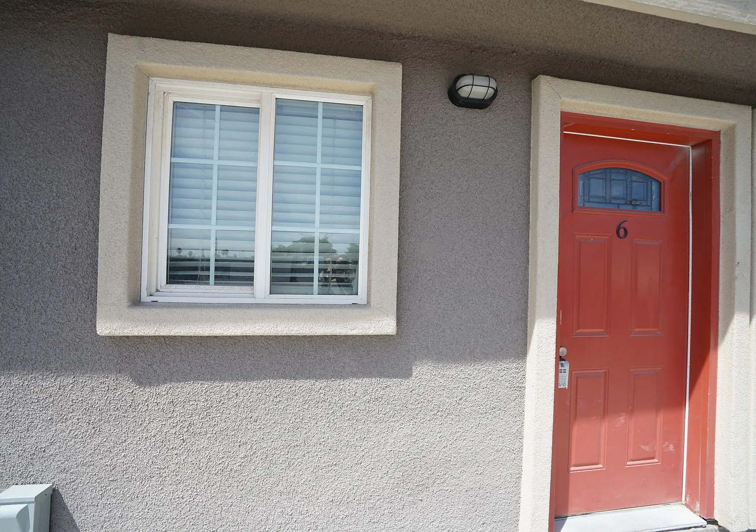 118 S Mojave Rd — Photo 3