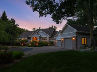 11622 Chamberlain Ct, Eden Prairie, MN 55344