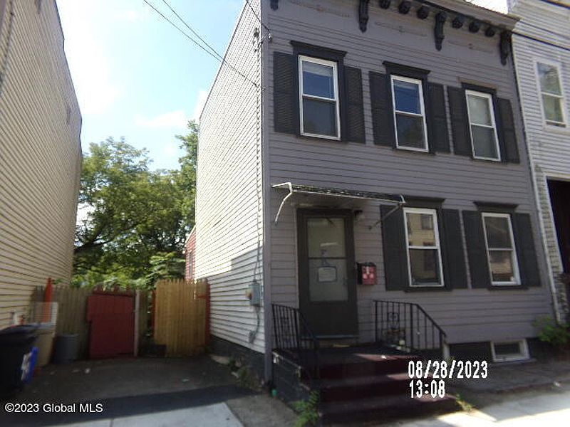 3rd image of 42 Osborne Street