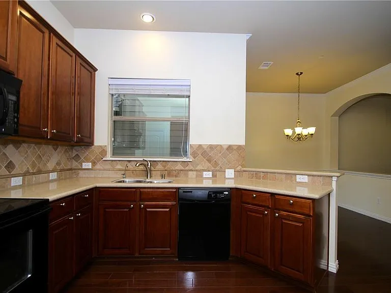 4233 Swan Forest Dr #E — Photo 16